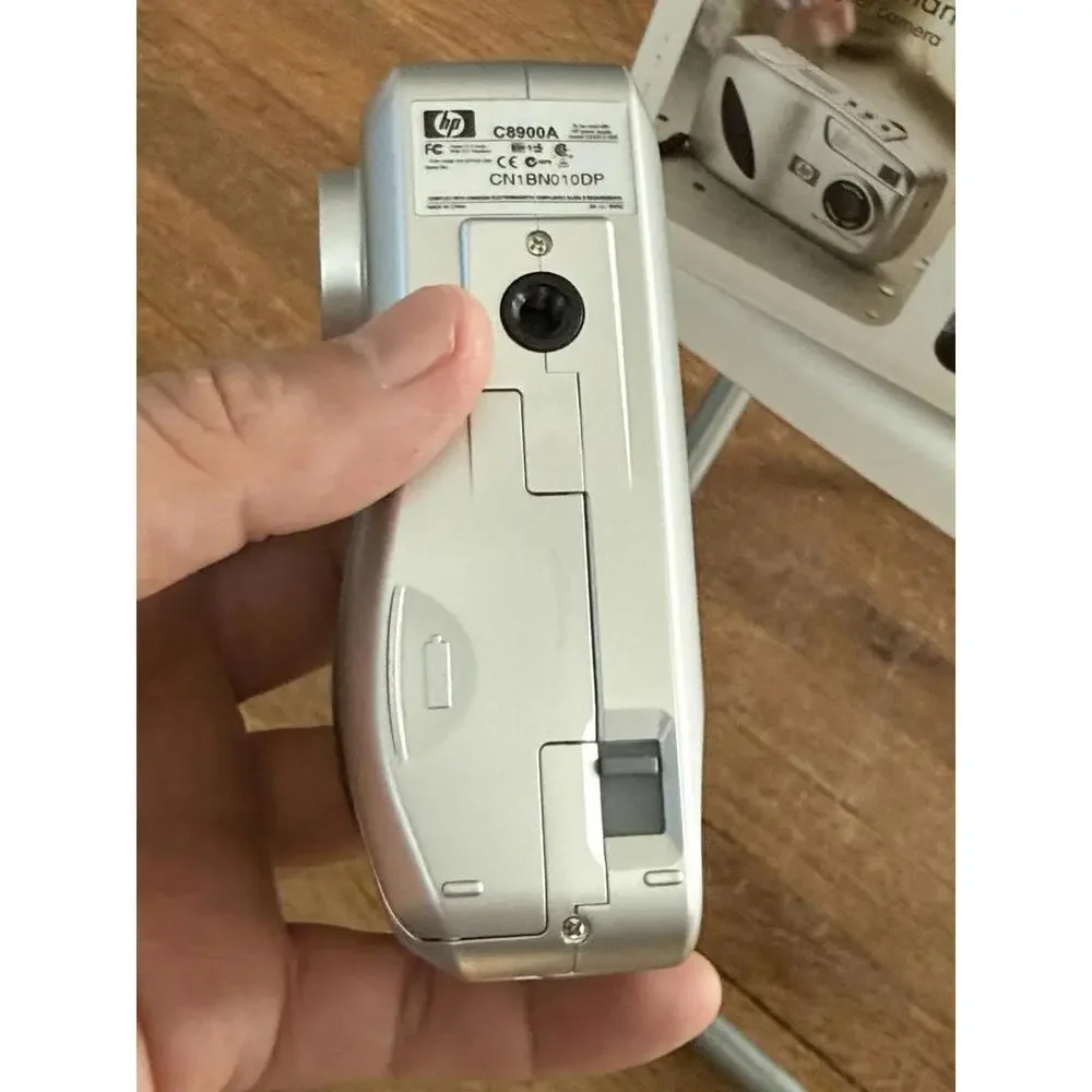 Hp Photosmart 318 Digital Camera Compact Point & Shoot Vintage In The Box